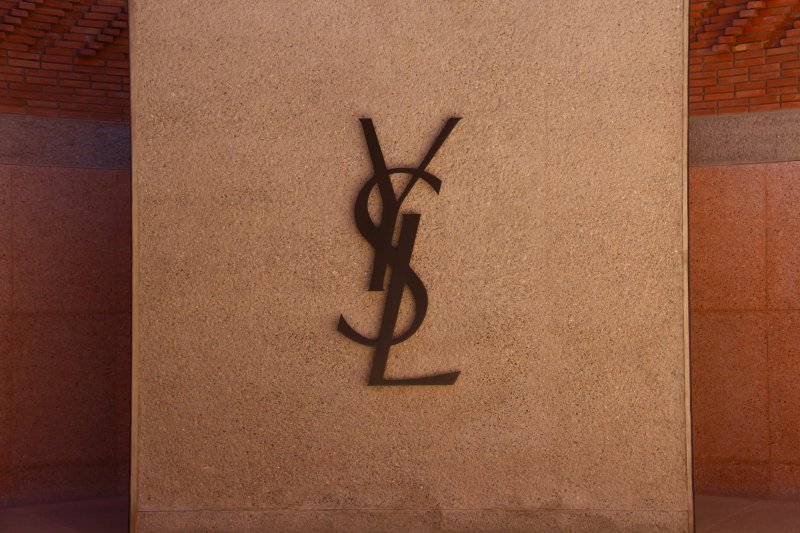 Outdoor Unlit Signage