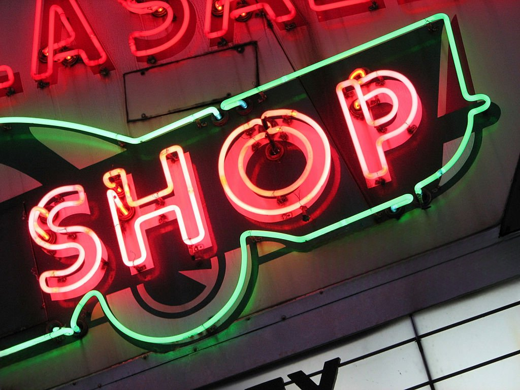 Custom Full-Lit Signs