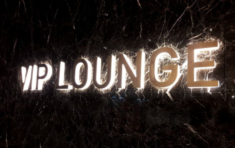 Aluminum Full Lit Letters