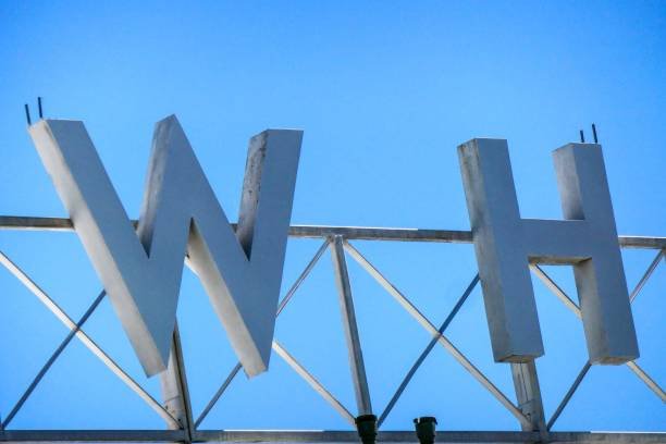 Elevated Channel Letter Mounting