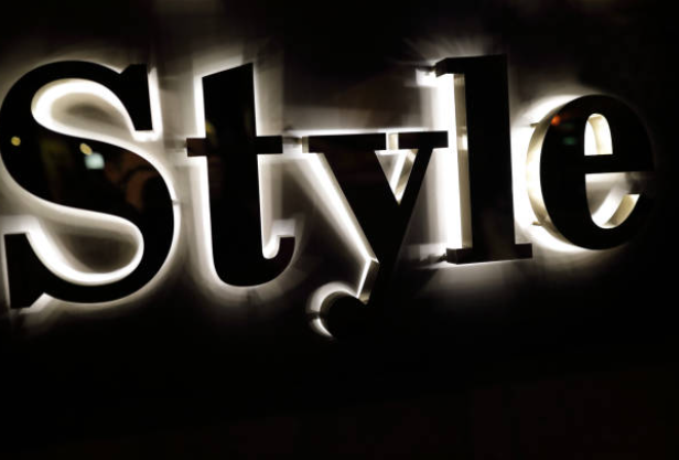 Edge Lit Storefront Displays