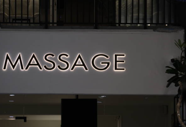 Commercial Edge Lighting Channel Letters