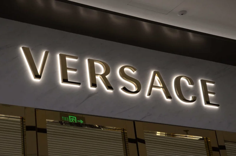 The Silent Language of Luxury: What ₹400- Crore Flagships Teach About Channel Letter Strategy - Channel Letters India