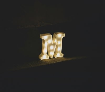 Exposed Bulb Signage