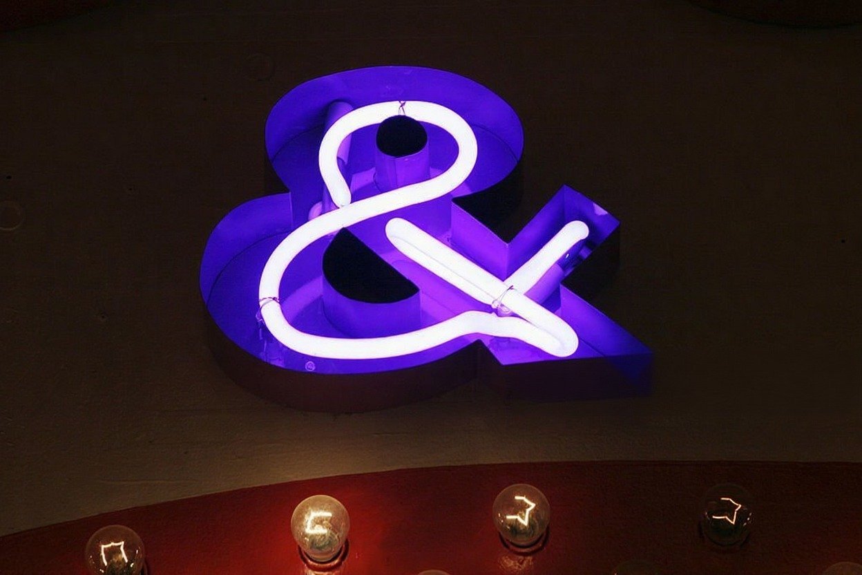 Open Face Sign Design