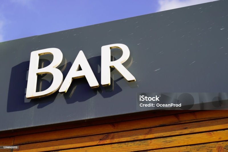 Pylon Mounted Channel Letters