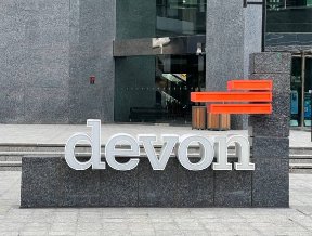 Plaza Channel Letters