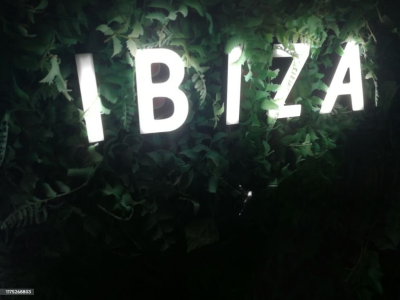 Front-Lit Sign Design